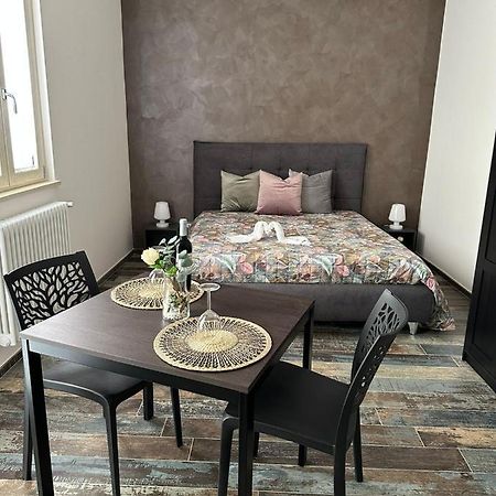 Home J&J Bari Kültér fotó