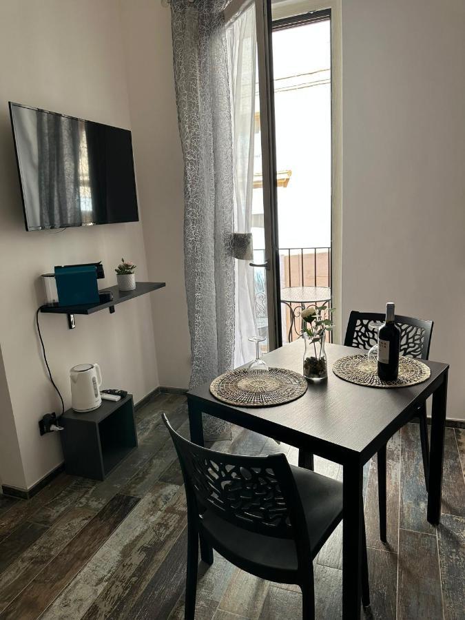 Home J&J Bari Kültér fotó