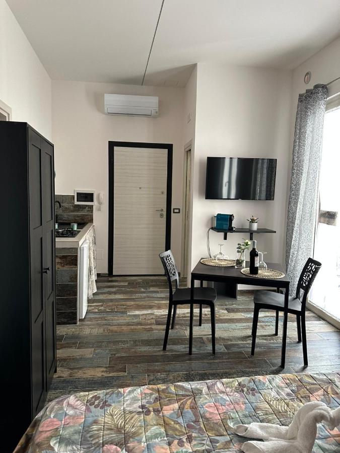 Home J&J Bari Kültér fotó